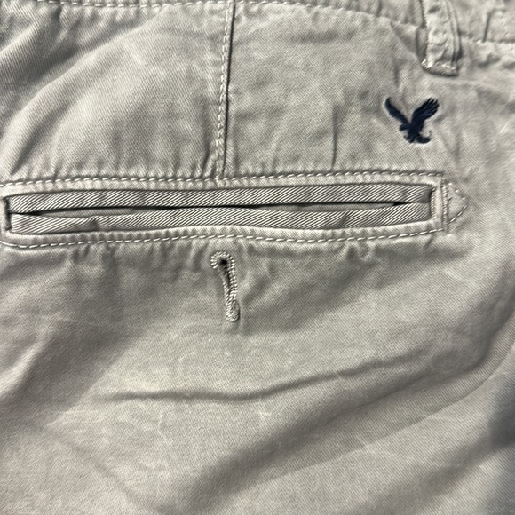 American Eagle Cargo Shorts - Picture 3 of 5